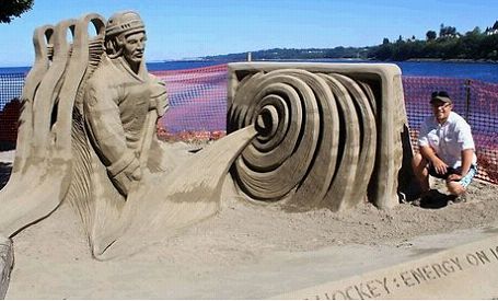 Sandis Kondrāts uzvarējis smilšu skulptūru festivālā ASV