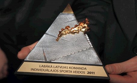 Apbalvoti "Latvijas Gada balva sportā 2011" ieguvēji