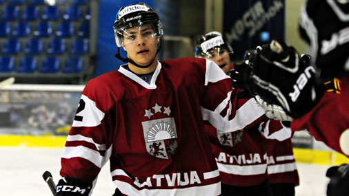 Latvijas U-20 hokejisti zaudē izredzes atgriezties elitē