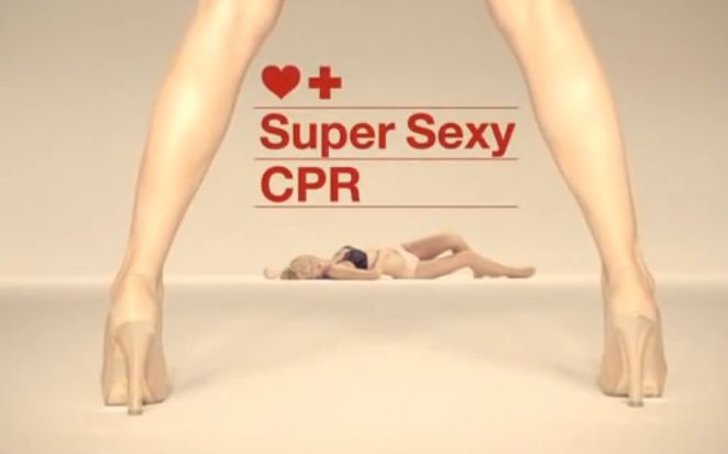 Spānijas policija atvainojas par erotisko pirmās palīdzības video