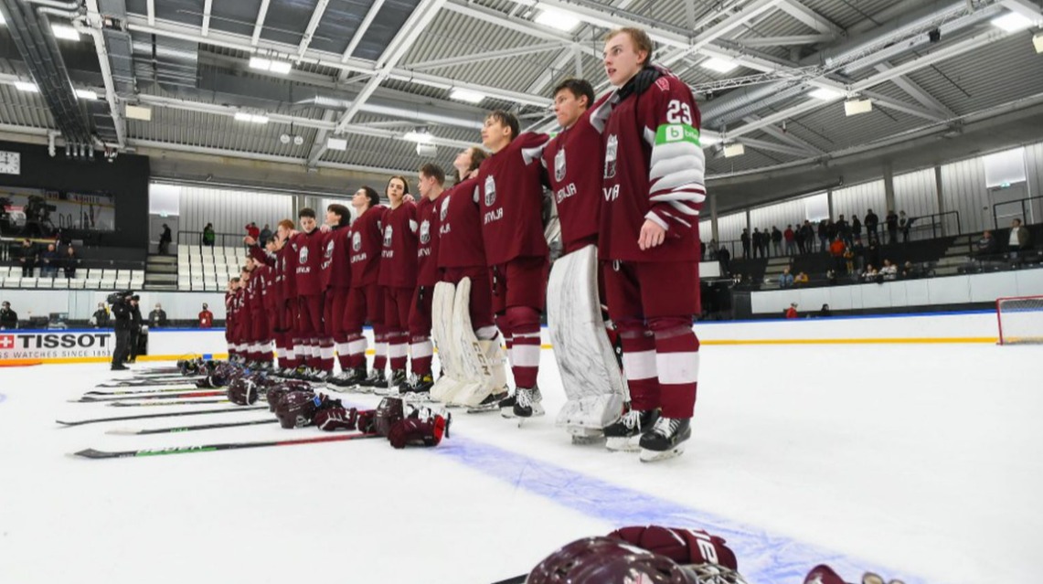Latvijas U-18 hokeja izlase Kanādā piedalīsies Pasaules junioru izaicinājuma turnīrā