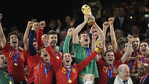 Spānijas futbolisti pirmo reizi triumfē Pasaules kausa izcīņā